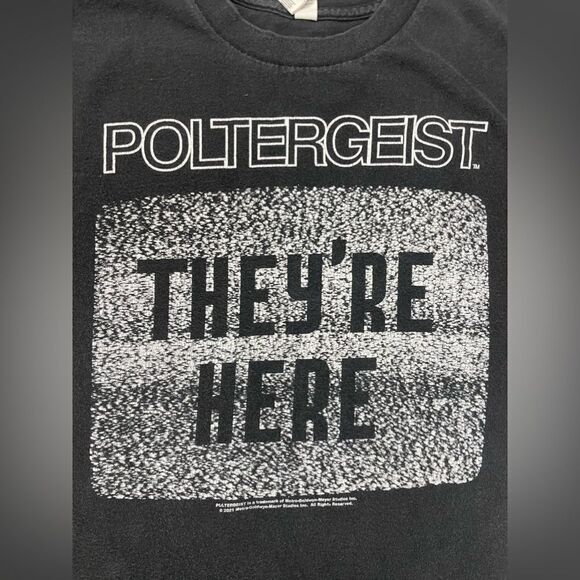 Poltergeist Movie They're Here Graphic T-shirt Women Medium Black Short Sleeve - Picture 2 of 6